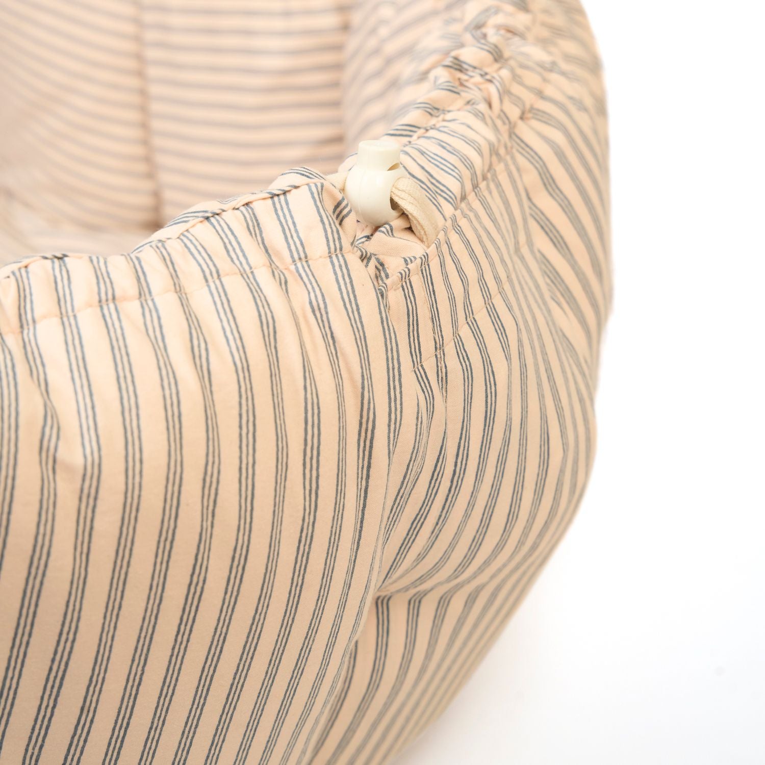 bloom stripes blue babymat, crib, raised edges, closure system