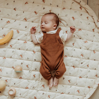 organic babyspeelkleed & reistas - rabbit