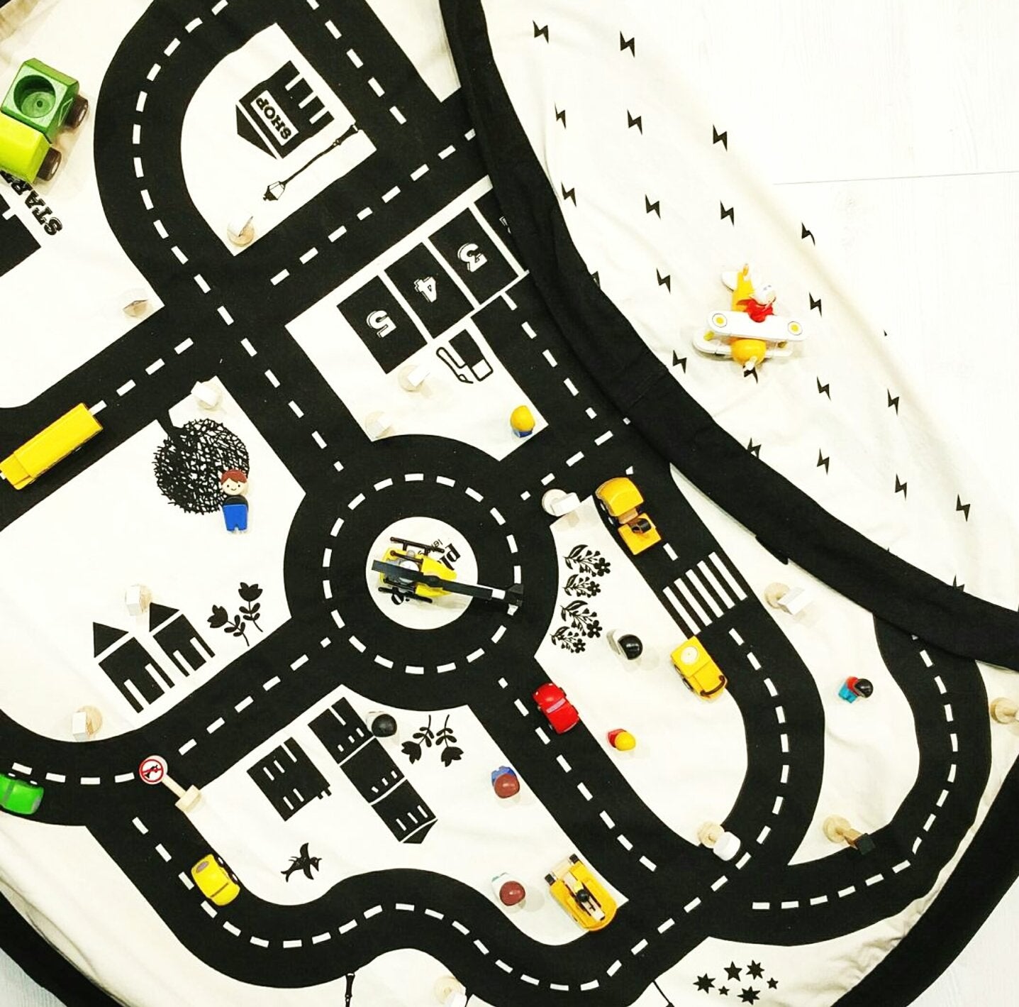 Roadmap/Thunderbolt Toy Storage Bag, wooden toys