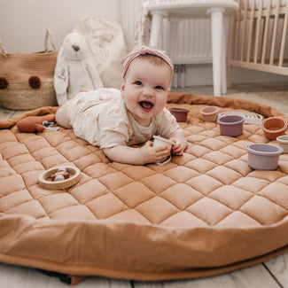 organic babyspeelkleed & reistas - tawny brown