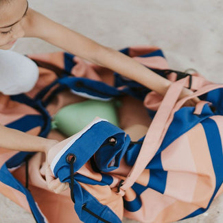 outdoor speelkleed & opbergzak - mokka stripes